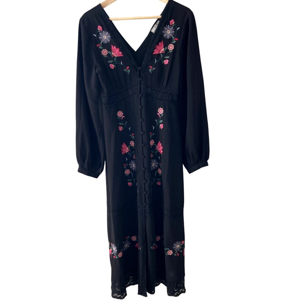 ASOS Design Embroidered Maxi Dress Lace Inserts - Black Floral - 6